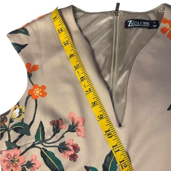 New York and Company 7th Avenue Studio Design Womens size XS - Picture 7 of 10